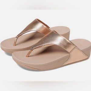FitFlop Women's Lulu Thong Sandal Rose Gold Size: 9